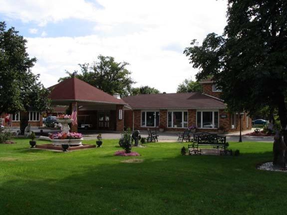 Ivy Rose Motor Inn Виндзор Экстерьер фото