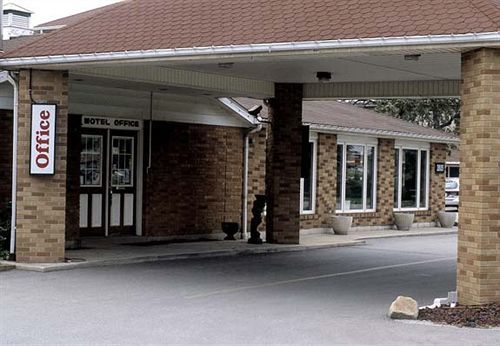Ivy Rose Motor Inn Виндзор Экстерьер фото